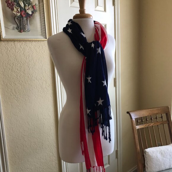 Apt. 9 Red, White & Blue American Flag Scarf - Picture 2 of 4